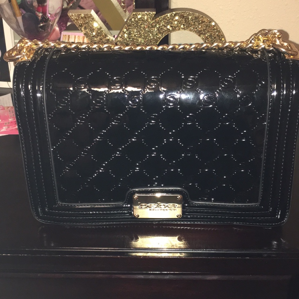 🚨HOT ITEM ALERT! 🚨 BEBE Shoulder Bag‼️‼️NWOT